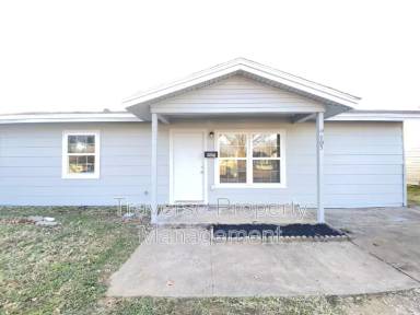 Main picture of 905 Milam Dr