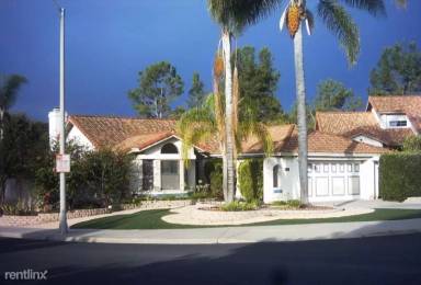 Main picture of 2696 Magellan Ln