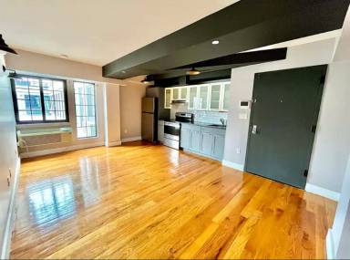 Main picture of 186 Lenox Rd