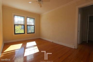 Main picture of 1200 W Wellington Ave & 3000-08 N Racine Ave