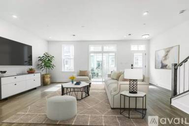 Main picture of 7104 Donatello Dr
