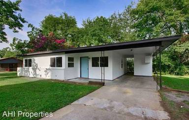 Main picture of 2200 Norwood Dr NW