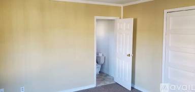 Main picture of 203 Davis St