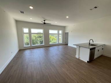 Main picture of 1811 Webberville Rd