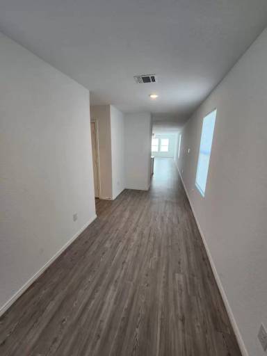 Main picture of 10530 Torroja Way