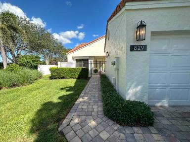 Main picture of 829 Reef Point Cir