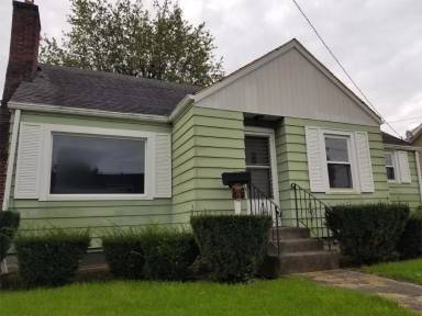 Main picture of 711 E 5th St