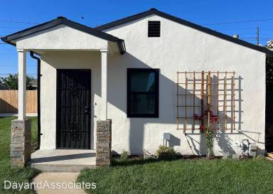 Main picture of 2503 W 152nd St