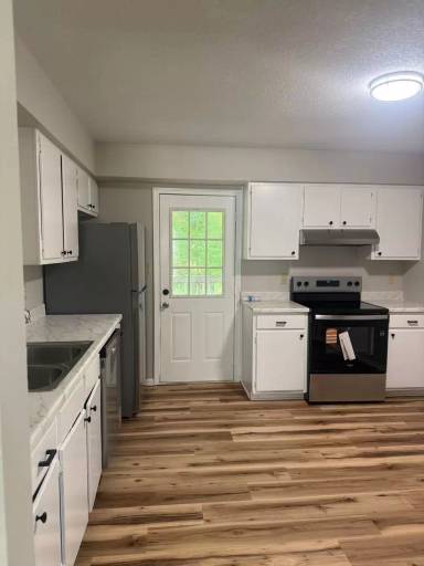 Main picture of Mesa Dr 4304