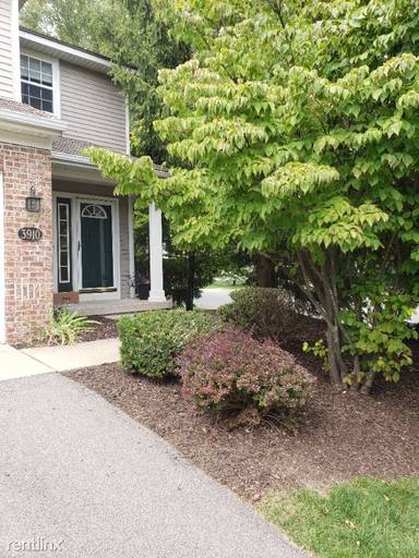 Main picture of 3910 Old Elm Dr SE
