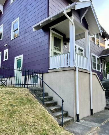 Main picture of 1112 N Beech St