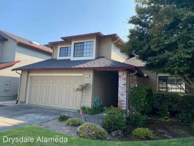 Main picture of 233 Tipperary Ln