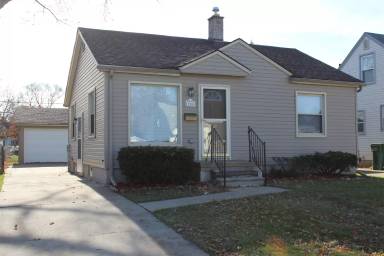 Main picture of 13045 Walnut St