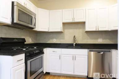 Main picture of 1789 Commonwealth Ave