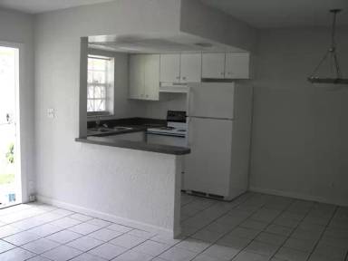 Main picture of 716 NE 15th St