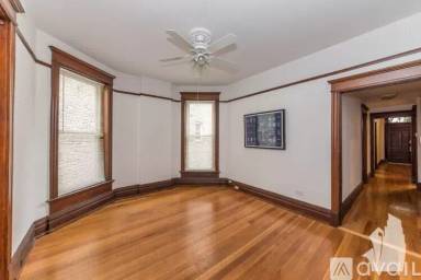 Main picture of 851 W Wellington Ave