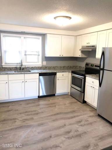 Main picture of 1 Meisner Cir