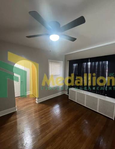 Main picture of 8536 S Elizabeth St