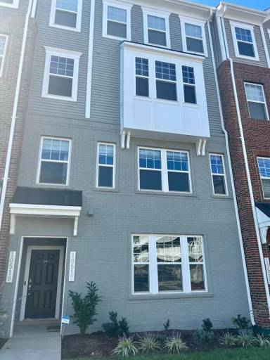 Main picture of 10517 Sally Ride Ln