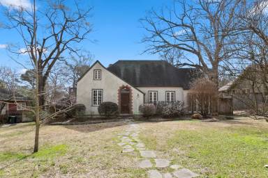 Main picture of 747 Euclid Ave