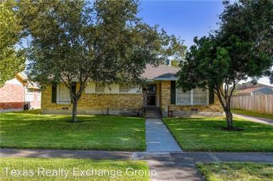 Main picture of 625 Hopper Dr