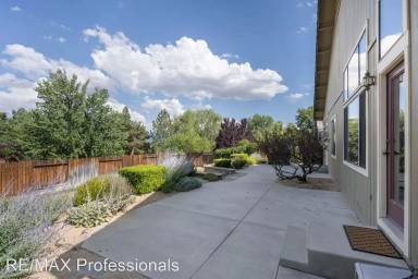 Main picture of 6460 Brookview Cir