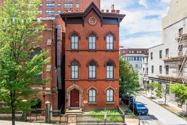 Main picture of 502 Cathedral St