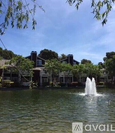 Main picture of 9 Marina Lakes Dr