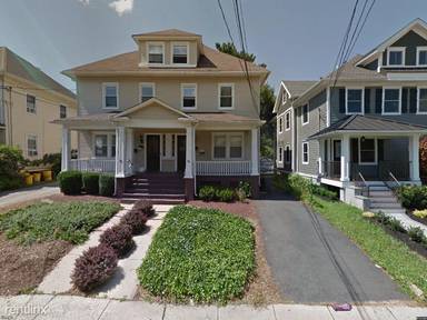 Main picture of 62 Wiggins St