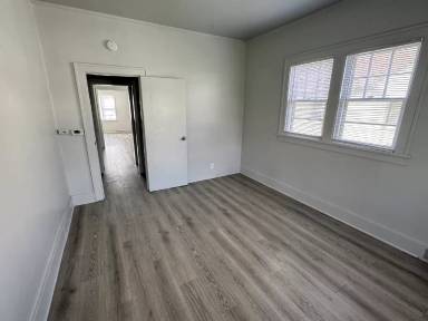 Main picture of 3425 N California Ave