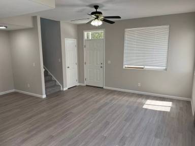 Main picture of 1021 S Walden Way