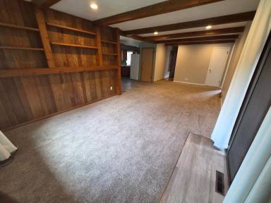 Main picture of 714 N 76th St