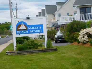 Main picture of 933 Ocean Blvd