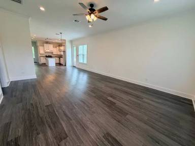Main picture of 417 Kirkman St