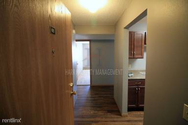 Main picture of 4500 E 33rd St