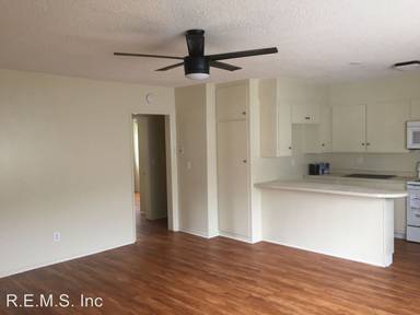 Main picture of 1547 Torrance Blvd
