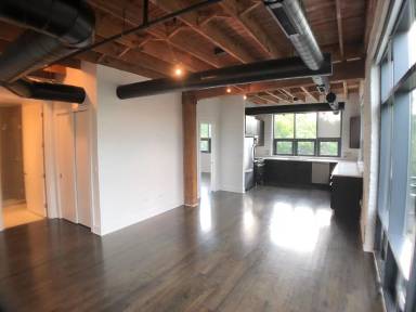Main picture of 1800 W Grace St