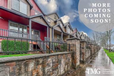 Main picture of 1413 NE Lockheart Ln