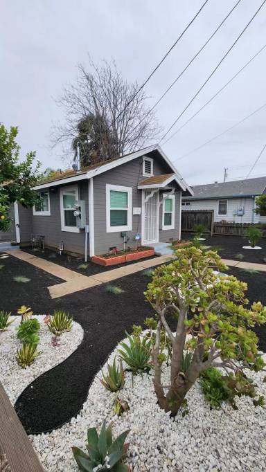 Main picture of 2507 D St