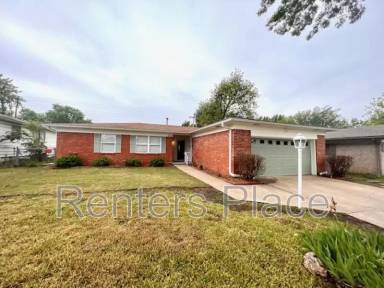 Main picture of 4616 E 46th St
