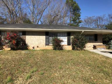 Main picture of 4803 Sylvia Cir