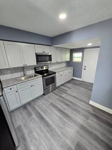 Main picture of 1200 NW 12th St