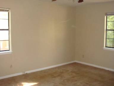 Main picture of 2108 N Oak St