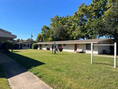 Main picture of 510 E Harrison St