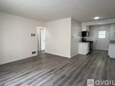 Main picture of 701 S Garfield Ave