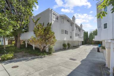 Main picture of 3520 Flora Vista Ave