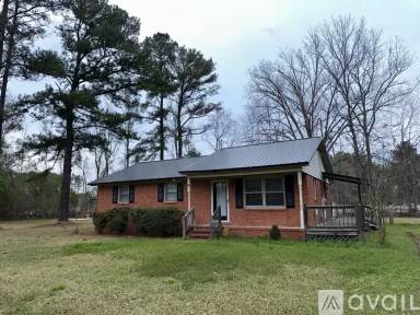 Main picture of 1998 S Hill Rd