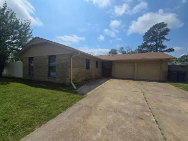 Main picture of 23 Arapaho Dr