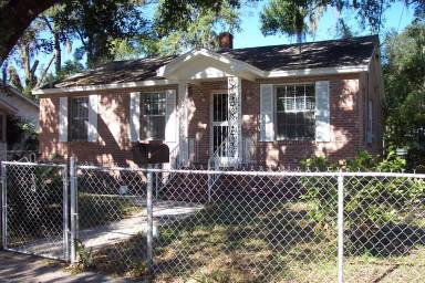 Main picture of 219 E 25th St
