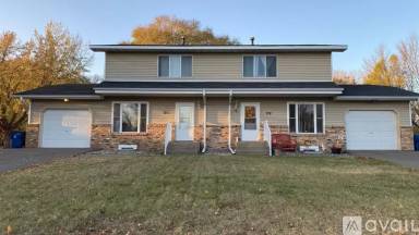 Main picture of 721 Circle Dr